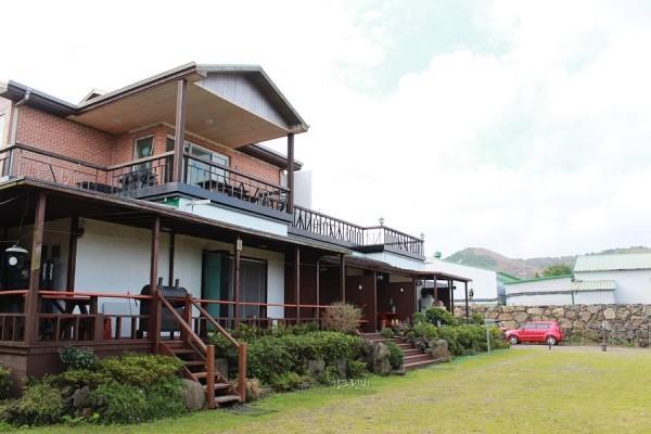 Gotjawal Geomunoreum Pension Jeju Buitenkant foto