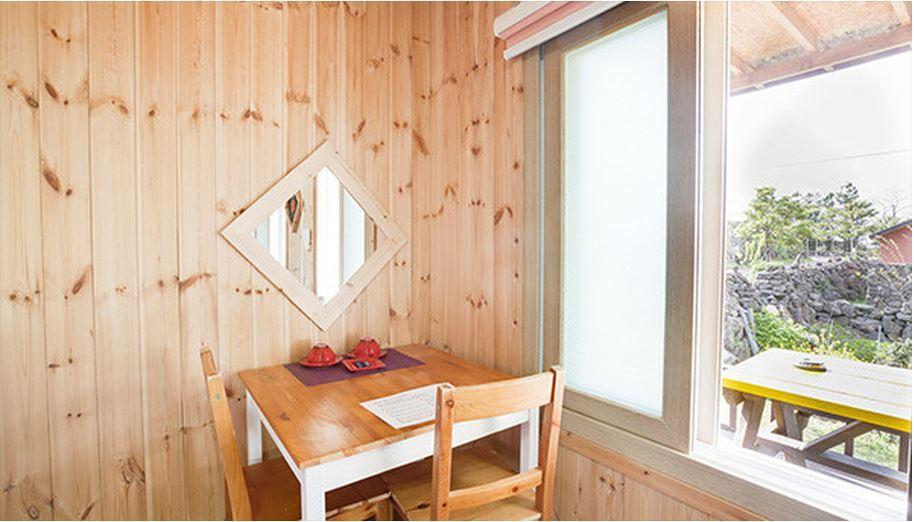 Gotjawal Geomunoreum Pension Jeju Buitenkant foto