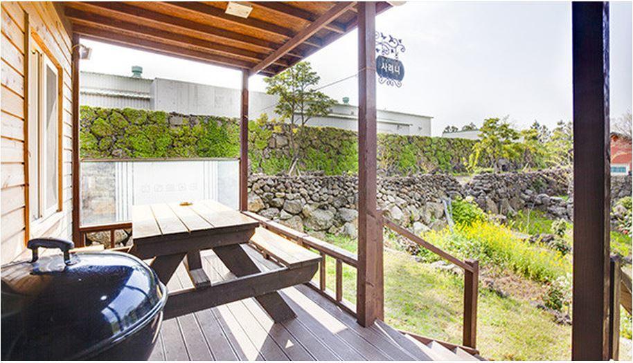 Gotjawal Geomunoreum Pension Jeju Buitenkant foto