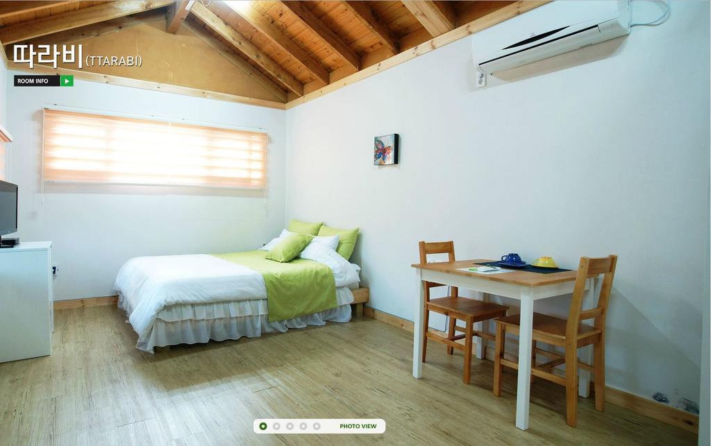 Gotjawal Geomunoreum Pension Jeju Buitenkant foto